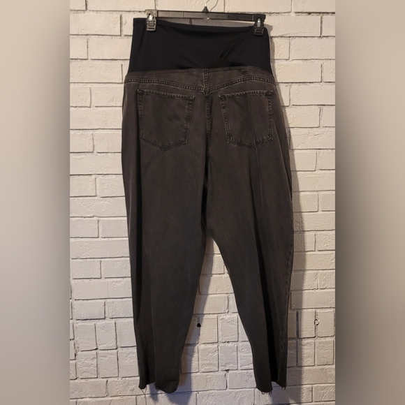 Isabel Maternity by Ingrid & Isabel Black Jeans - Picture 2 of 7